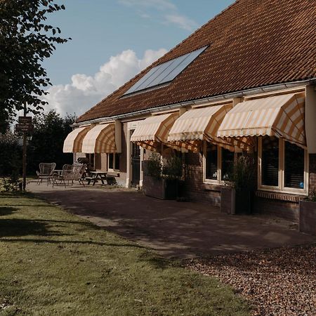 Camping De Tulpenweide Lege Kampeerplaats, Lege Plaats Op Het Gras Zonder Bed Breezand Kültér fotó