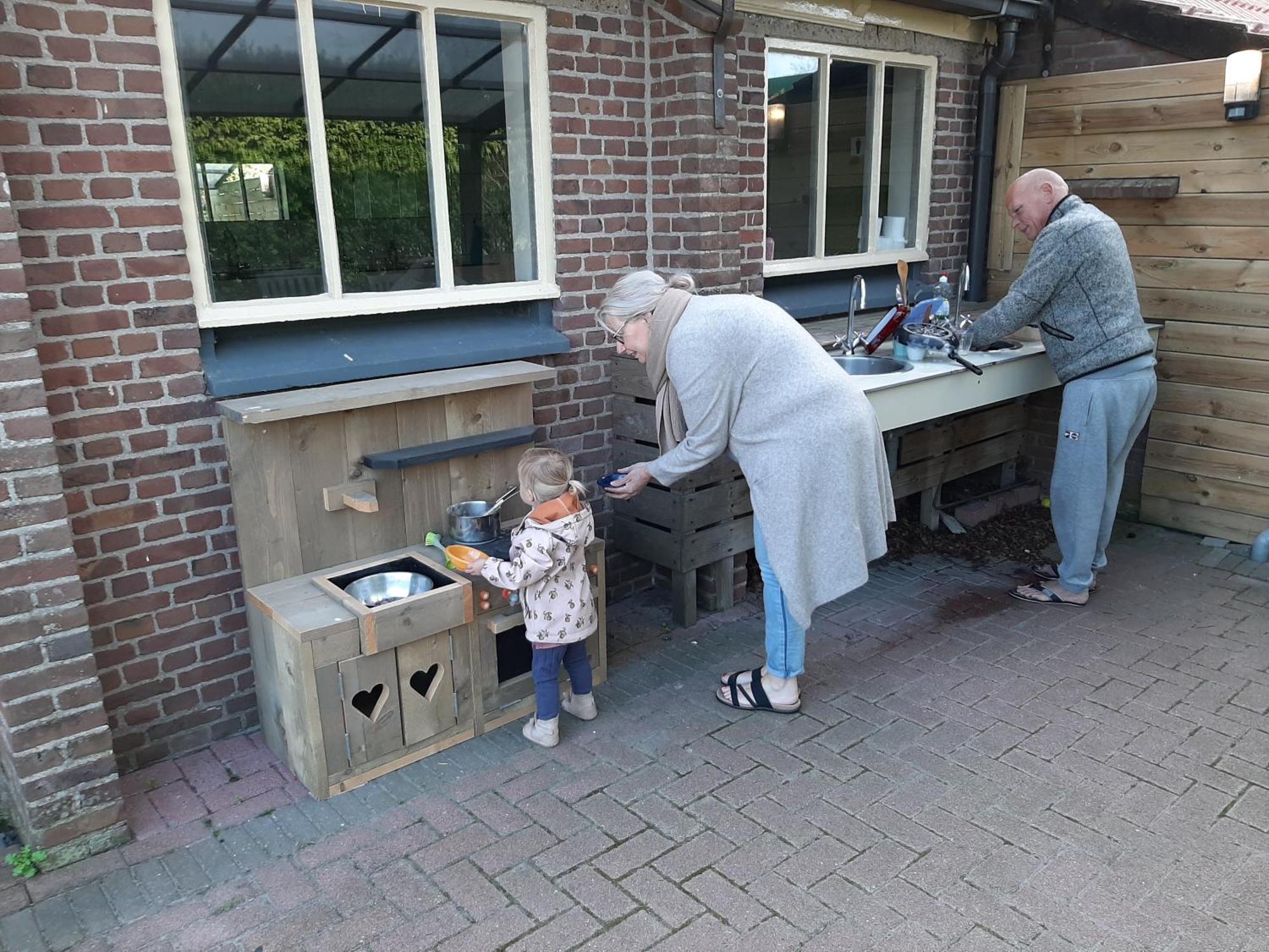 Camping De Tulpenweide Lege Kampeerplaats, Lege Plaats Op Het Gras Zonder Bed Breezand Kültér fotó